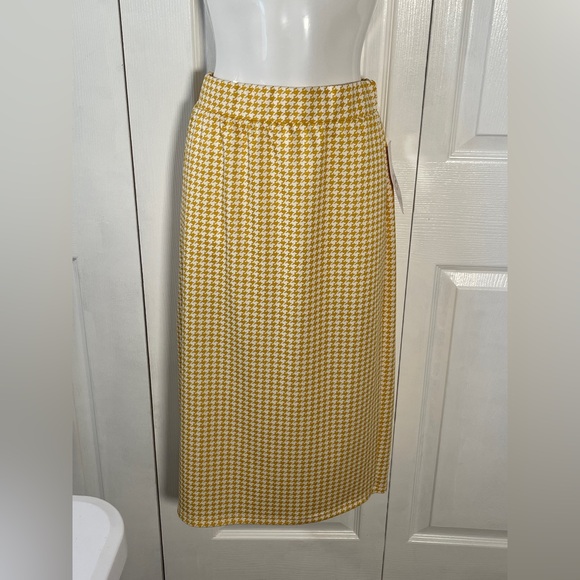 NWT Zadie B’s Fashions Mustard Mini Houndstooth Margot Knit Skirt - Picture 2 of 8